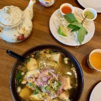 Hainanese Chicken Noodle Soup · 