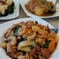 Chow Fun · Wide rice noodle with a choice of Pork, chicken, beef, BBQ pork, shrimp, jumbo shrimp, veget...