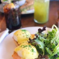 Eggs Benedict · 