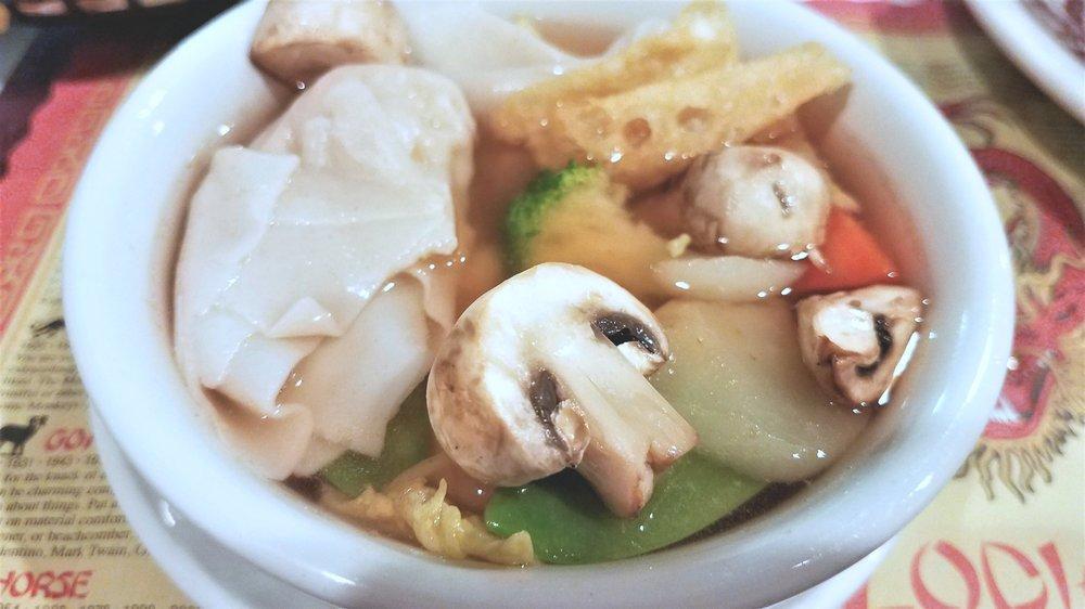 Oceania Inn · Lunch · Dinner · Noodles · Asian · Chinese