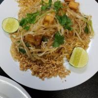 Pad Thai · Rice noodle, meat, eggs, onions, beans and sprouts.
