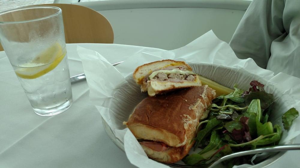 Cubano Sandwich · 