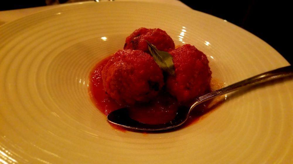 Polpette · Meatball in a tomato sauce.