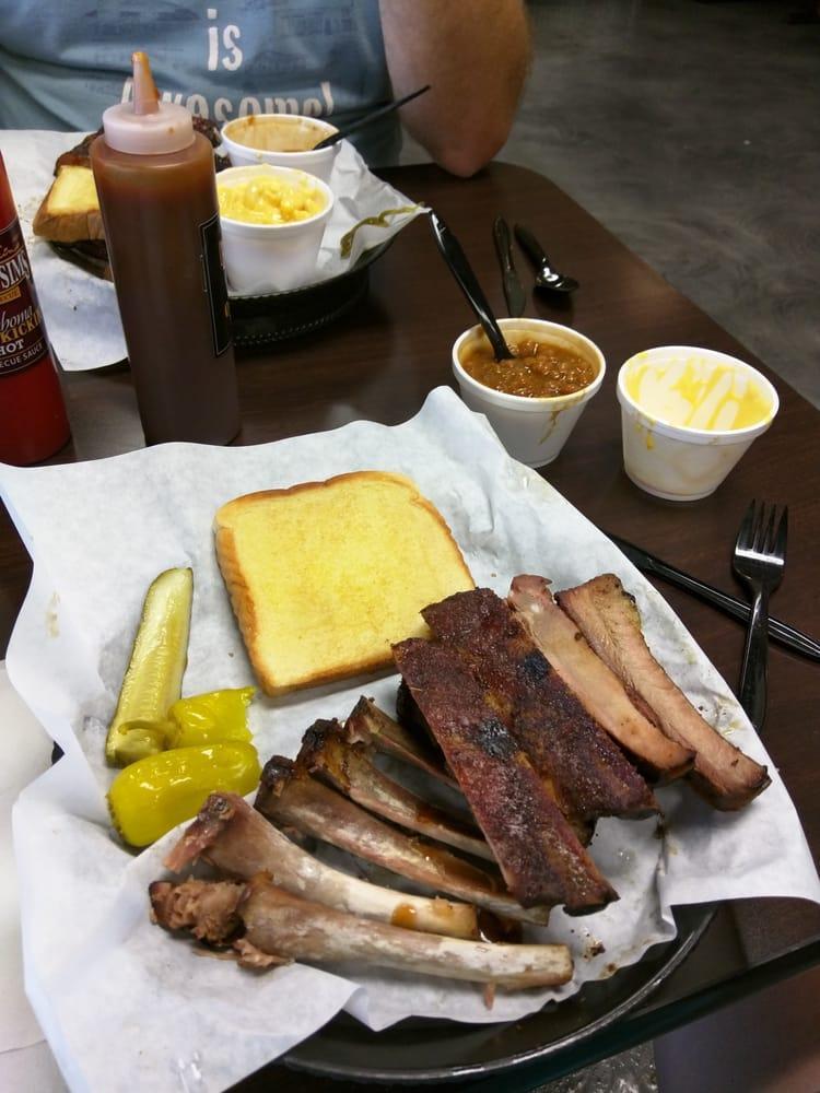 Billy Sims BBQ · Barbeque · Sandwiches