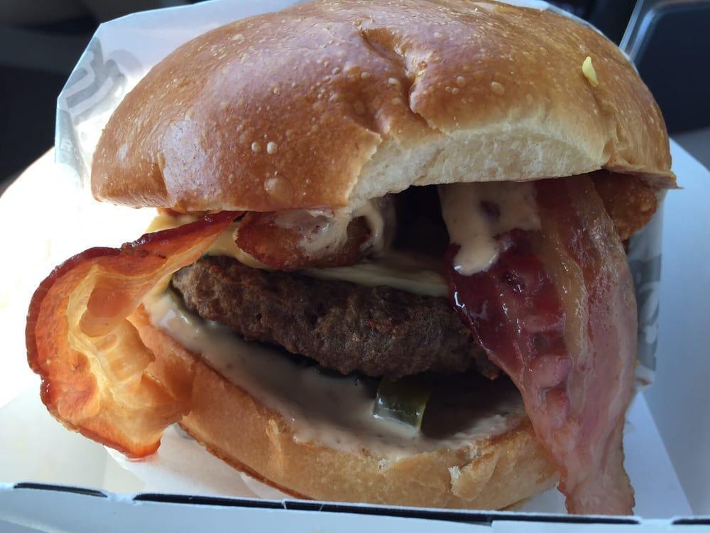 Carl's Jr · Fast Food · Burgers · Breakfast & Brunch
