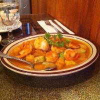 Pan Seared Shrimp & Scallop Massaman Curry · 