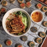 Lemongrass Chicken Vermicelli Bowl · 