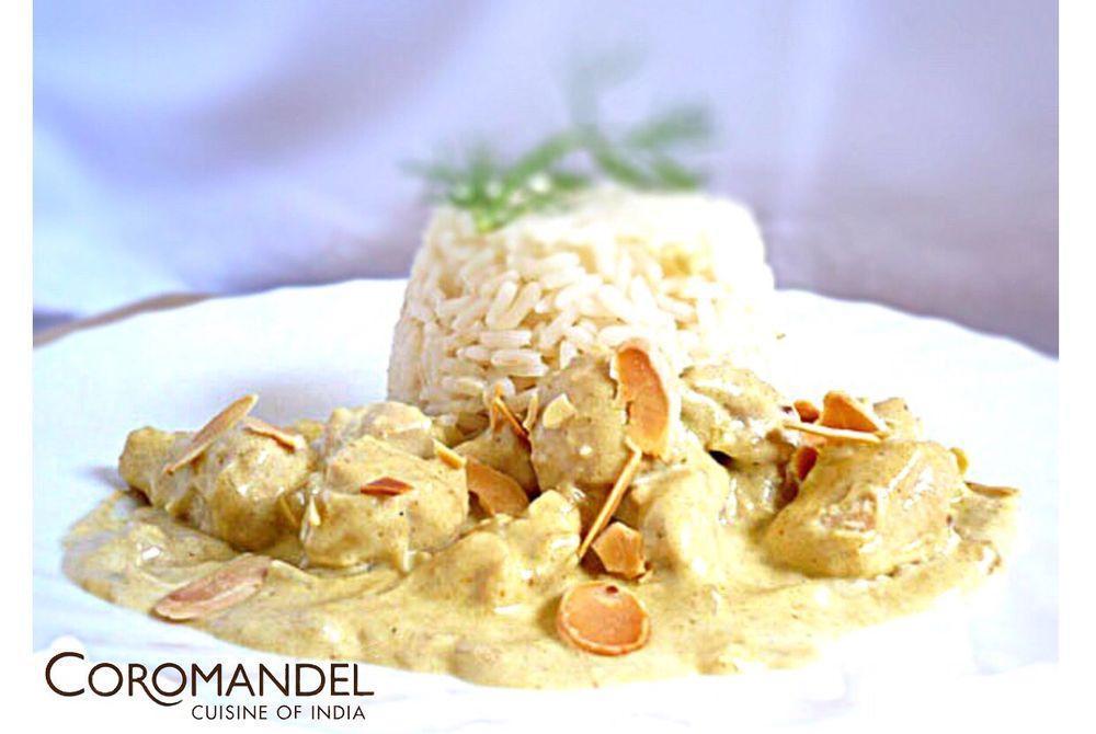 Murgh Shahi Korma · Chicken in a mildly spiced curried creamy pistachio and cashew sauce with dash of saffron. 