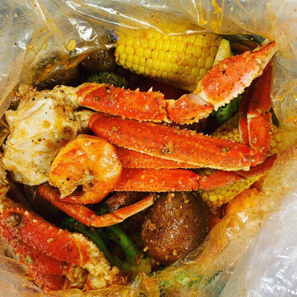 Crab Joyous · Dinner · Seafood · Cajun · Wings · Lunch