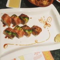 Spicy Yellowtail Roll · 