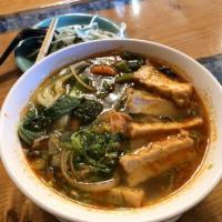 Vegan Hue Soup / Bn B Chay · 