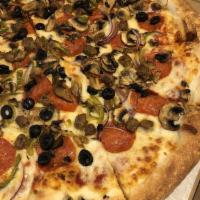 Napoli's Combo Pizza · Tomato sauce, mozzarella, pepperoni, mushrooms, green peppers, red onions, black olives and ...