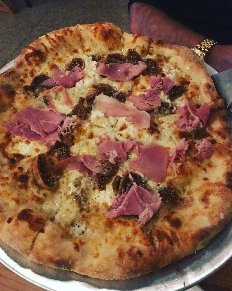 Crispy's Springfield Gallery · Pizza · Beer Bar · Sandwiches