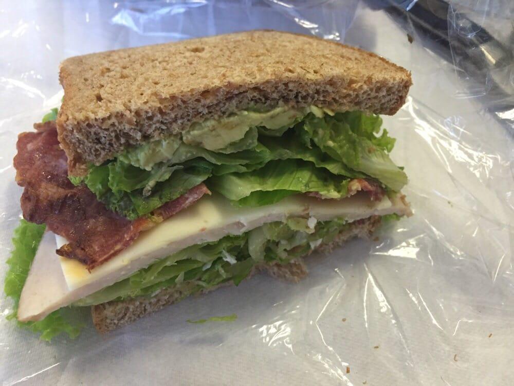Yummy Turkey Sandwich · 
