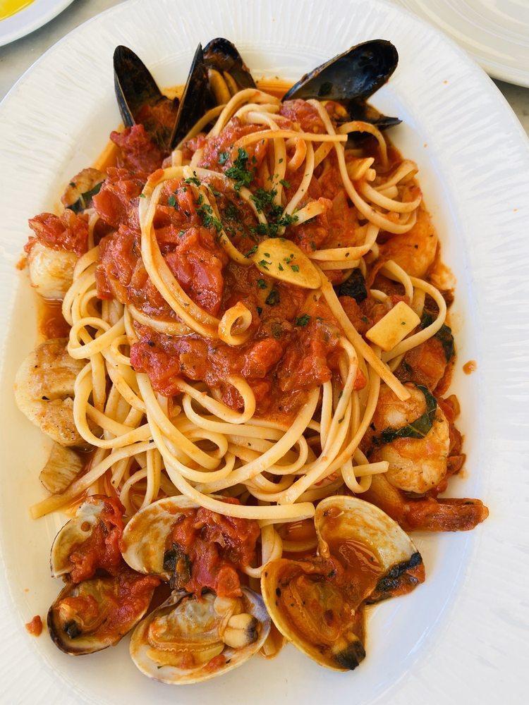 Il Fornaio · Italian · Seafood · Pizza