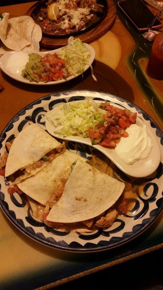 La Mesa Mexican Restaurant · Bars · Mexican · Seafood · Tacos · Dinner · Chicken