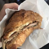 Turkey and Havarti Croissant Sandwich · 
