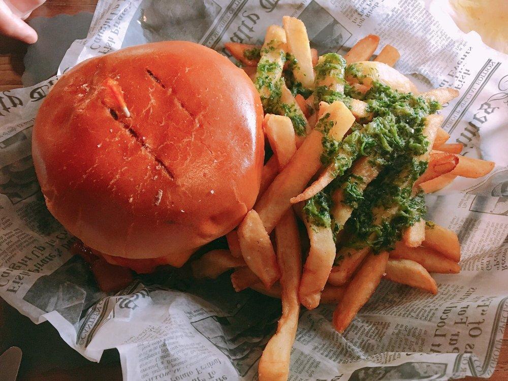 Bison Burger · 