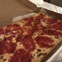 Chicago Style Pizza with Meat · 