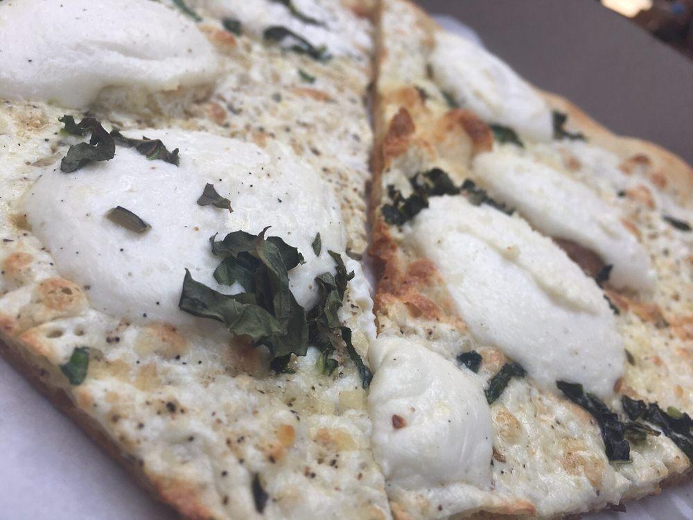 Justino's Pizzeria · Soup · Calzones · Dinner · Sandwiches · Pasta · Pizza · Italian