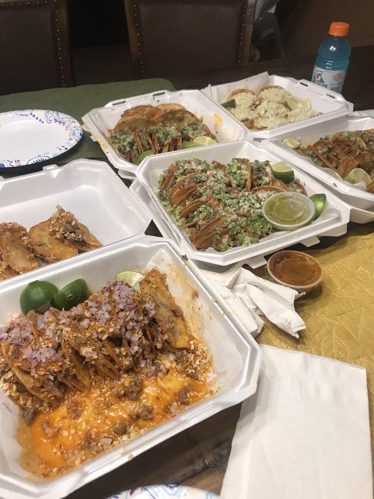 Vamos Con Gloria · Food Trucks · Mexican