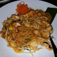 Pad Thai Prawns Noodle · 