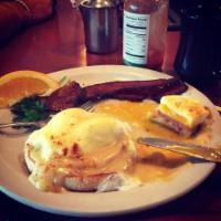 Eggs Benedict · 