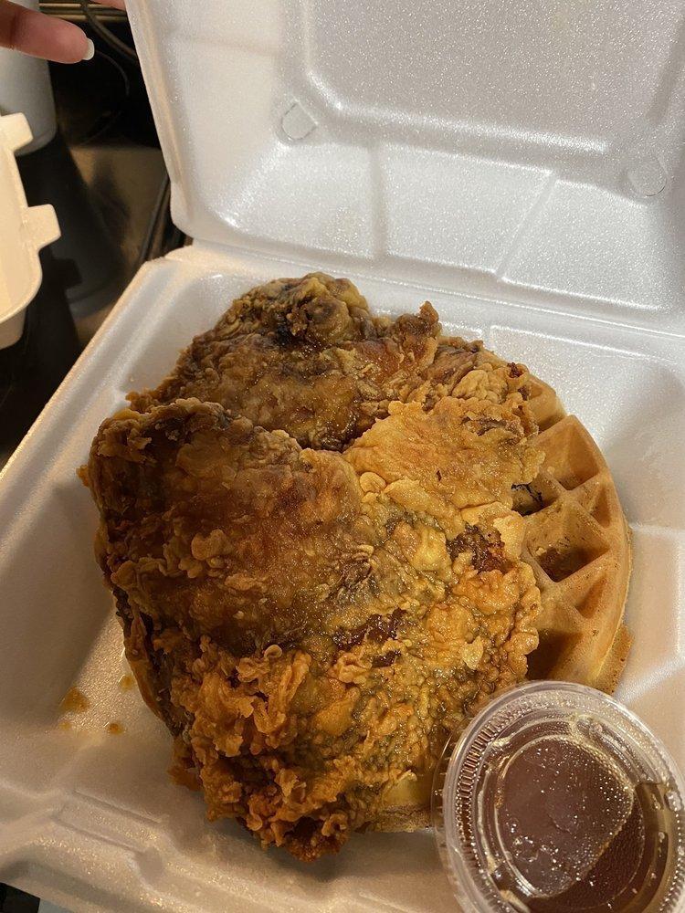 Chicken and Waffle Signature · 
