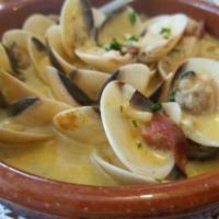 Almejas Con Jamon Serrano · 