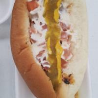 Sonoran Style Hot Dog · Bacon, grilled onion, raw onion, tomato, whole beans, mayo, mustard and jalapeno sauce. 
Toc...