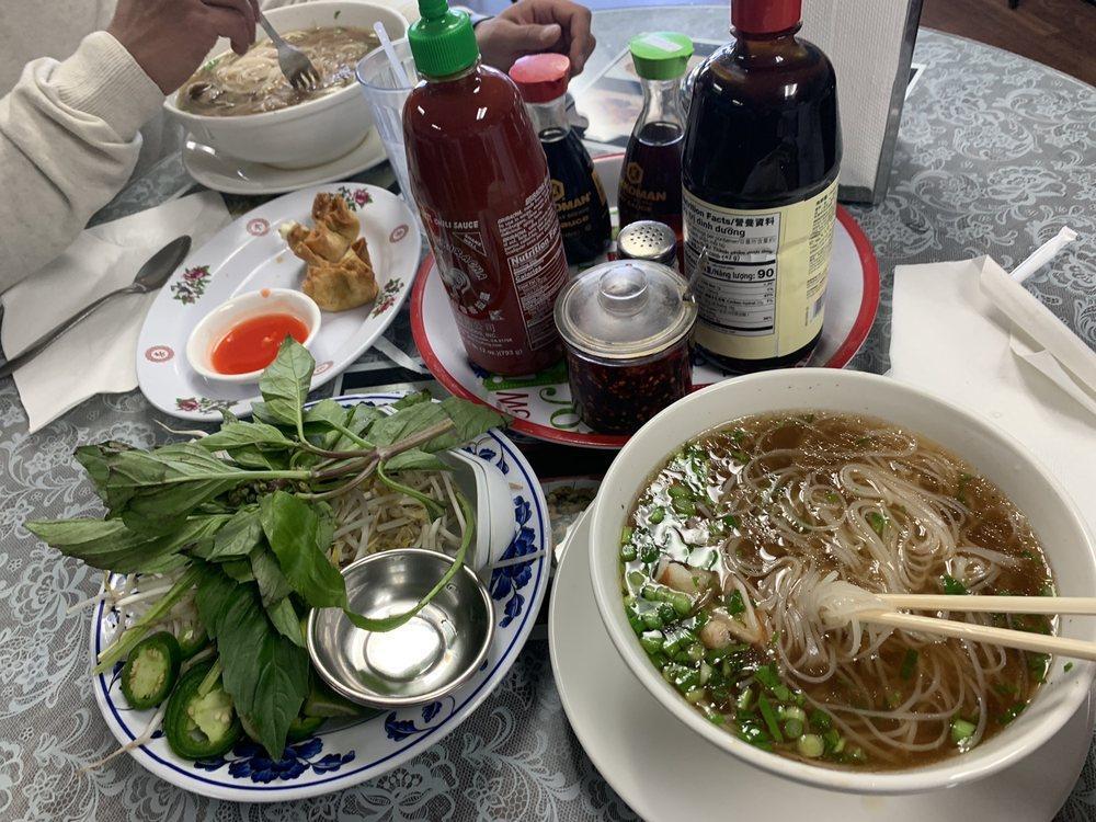 Pho Ong 8 · Vietnamese · Noodles
