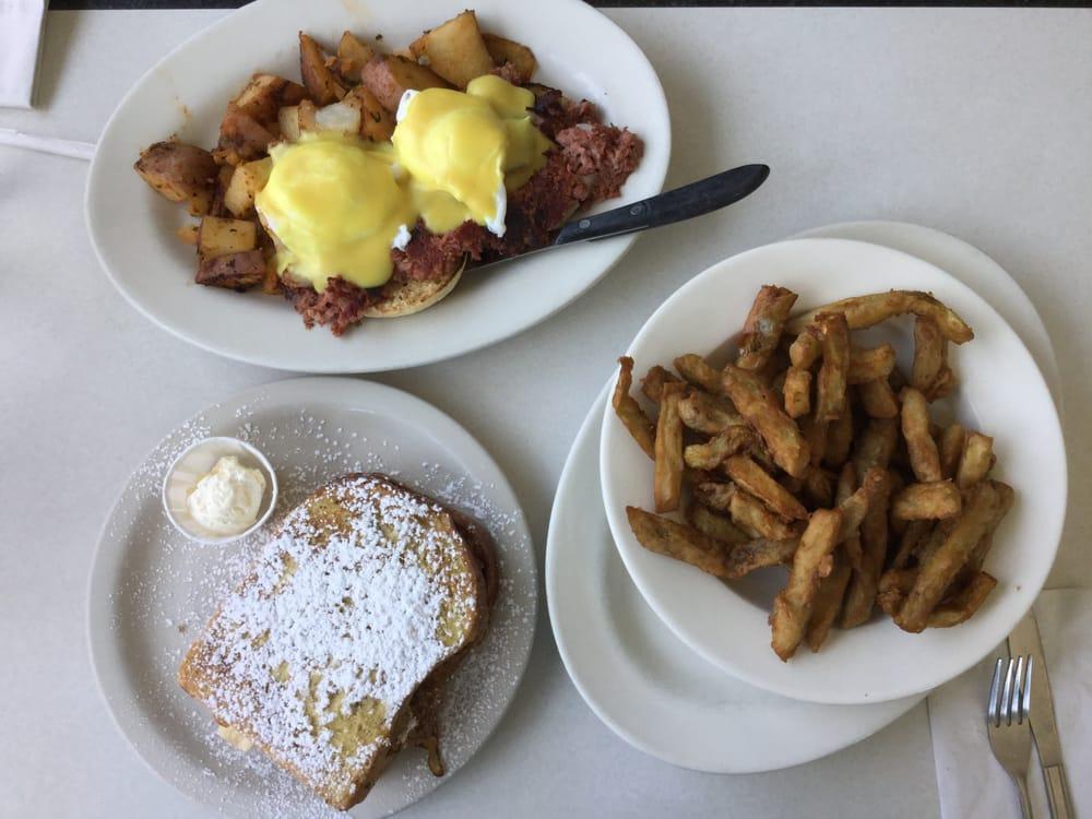 Victoria's Diner · Diners · Breakfast & Brunch · American