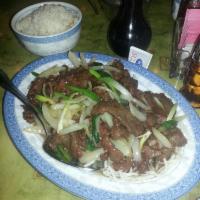 Mongolian Beef With Spring Onions · 