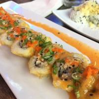 Hot Roll · Garlic marinated red snapper, masago, and scallion with spicy mayo. Spicy. 