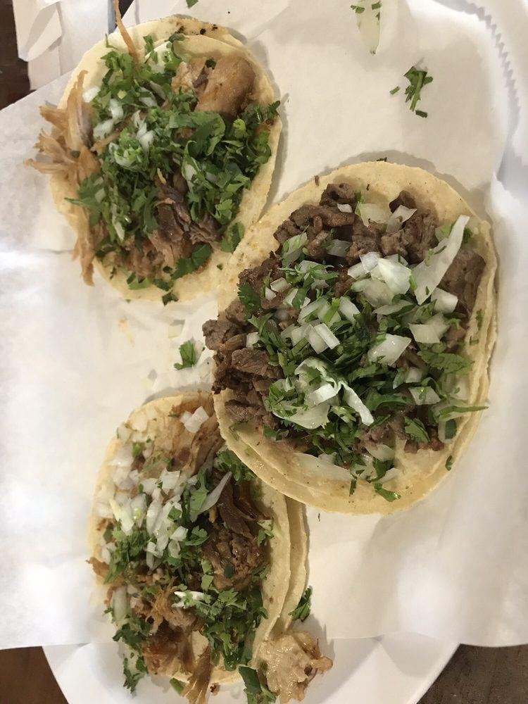 La Soga Taqueria · Tacos