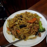 Chow Mein · Choice of chicken, beef, vegetable, or shrimp
