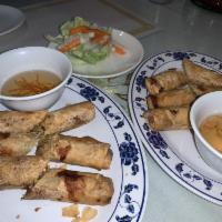 Fried Egg Roll with Vermicelli · 