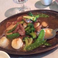 Sizzling Beef and Scallops · 
