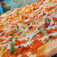 Buffalo Chicken Pizza · 