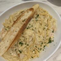 Chicken Alfredo · 