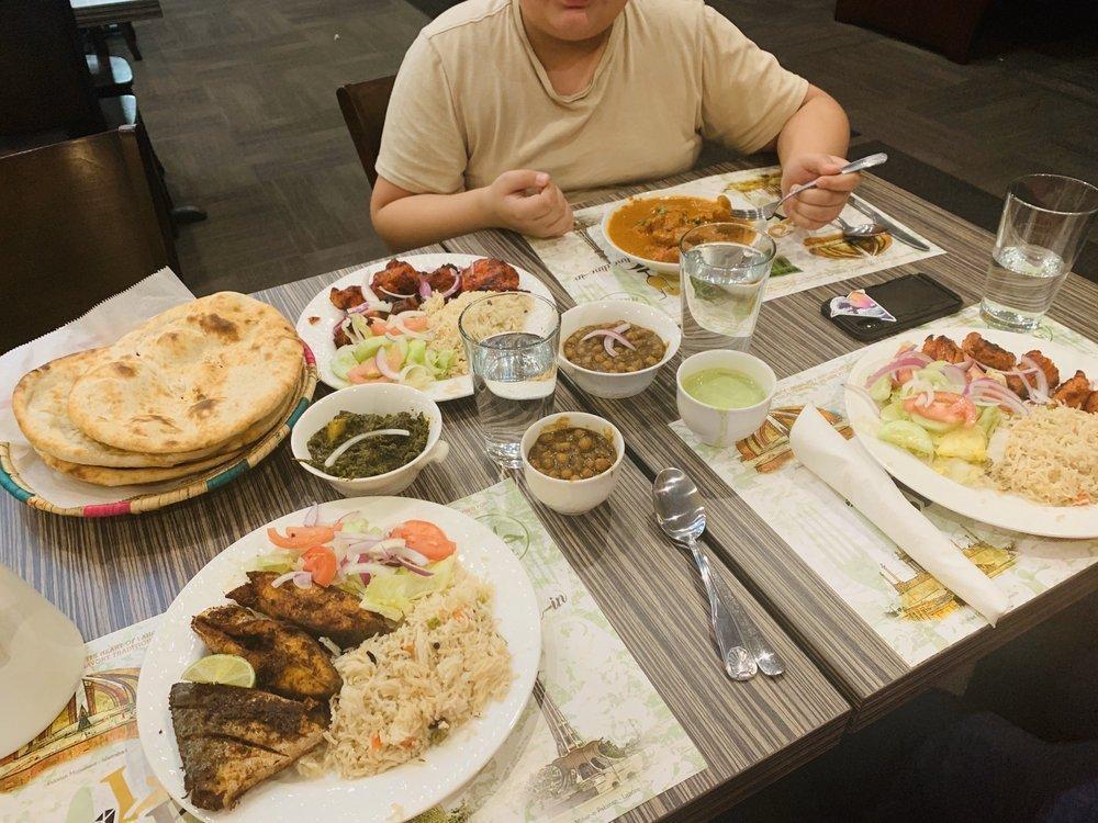 Lakshmi Chowk · Vegetarian · Kids Menu · Pakistani · Halal · BBQ