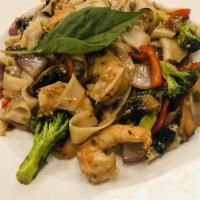 Pad Kee Mao · Fresh flat rice noodles, red bell pepper, broccoli, mushroom, tomato, red onion, Thai basil ...