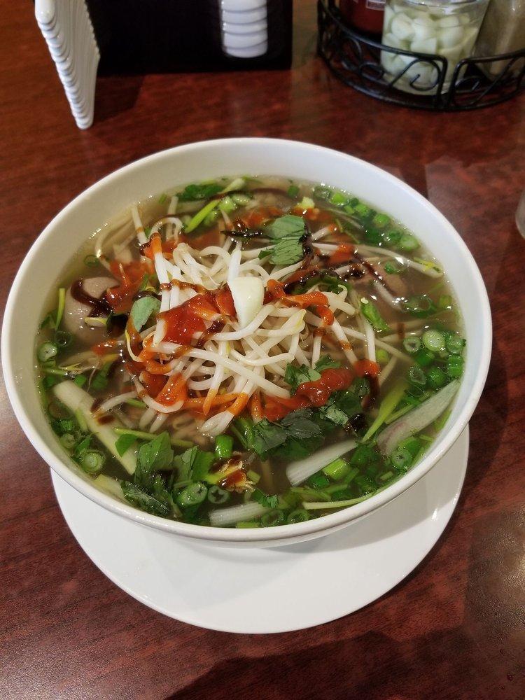 Pho Sinh · Soup · Noodles · Pho · Asian · Vietnamese