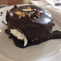 Vanilla Chocolate Ganache Cake · 