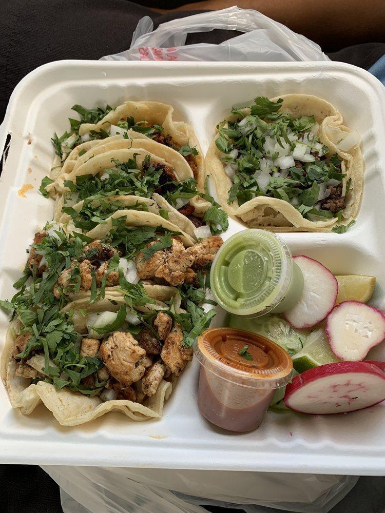 Taqueria los jarochos · Tacos · Food Trucks