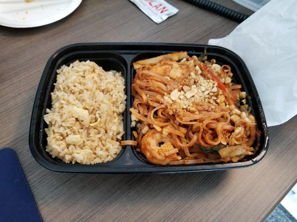 Ltf. Lunch Pad Thai Noodle · 