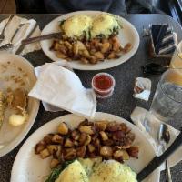 Florentine Benny · Just like the original except this 1 gets fresh cooked spinach and tomatoes instead of Canad...