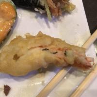 Shrimp Tempura Deluxe Roll · 