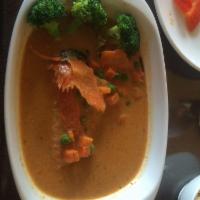 Panang Curry · Bell pepper, peas, carrot, broccoli, basil, kaffir lime leaf.