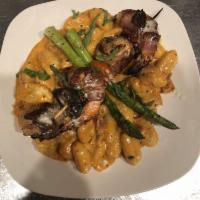 Blackened Shrimp and Scallops Fettuccini · Blackened shrimp and amp deep sea scallops with fettuccine, spinach, vine ripe tomatoes in a...
